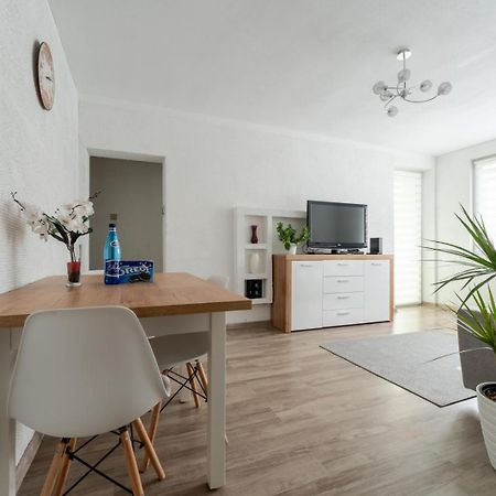 Apartament Gold - 2 Osobne Sypialnie Z Balkonem - Spaceapart Jelenia Gora Exterior photo